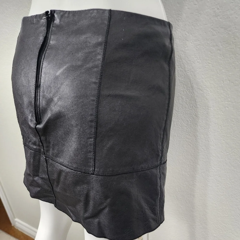 Bebe Leather Streetwear Black Mini Skirt Size 8